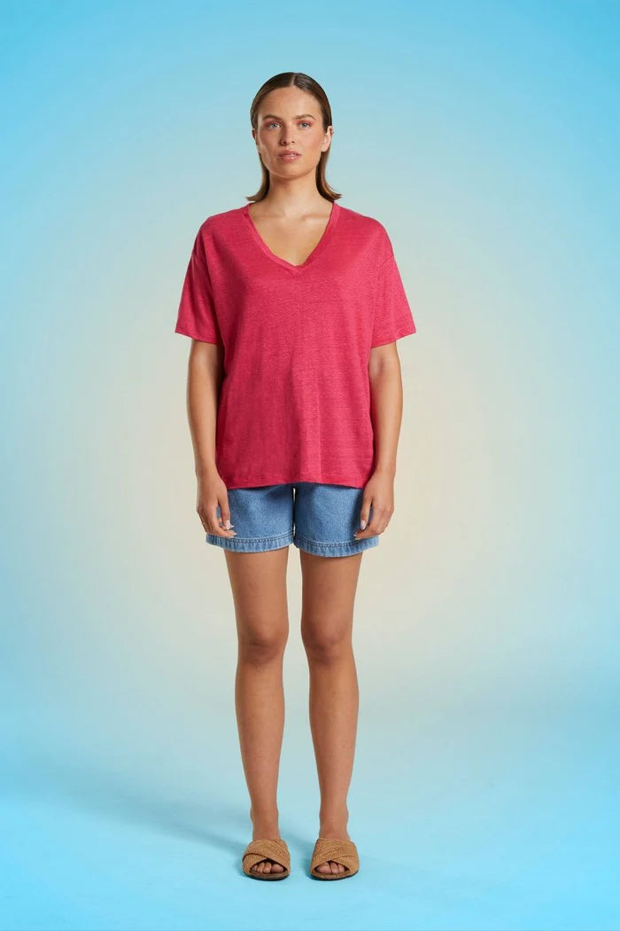 Mat de Misaine V Neck Short Sleeve Tee in Tulip - SKULPT Dublin