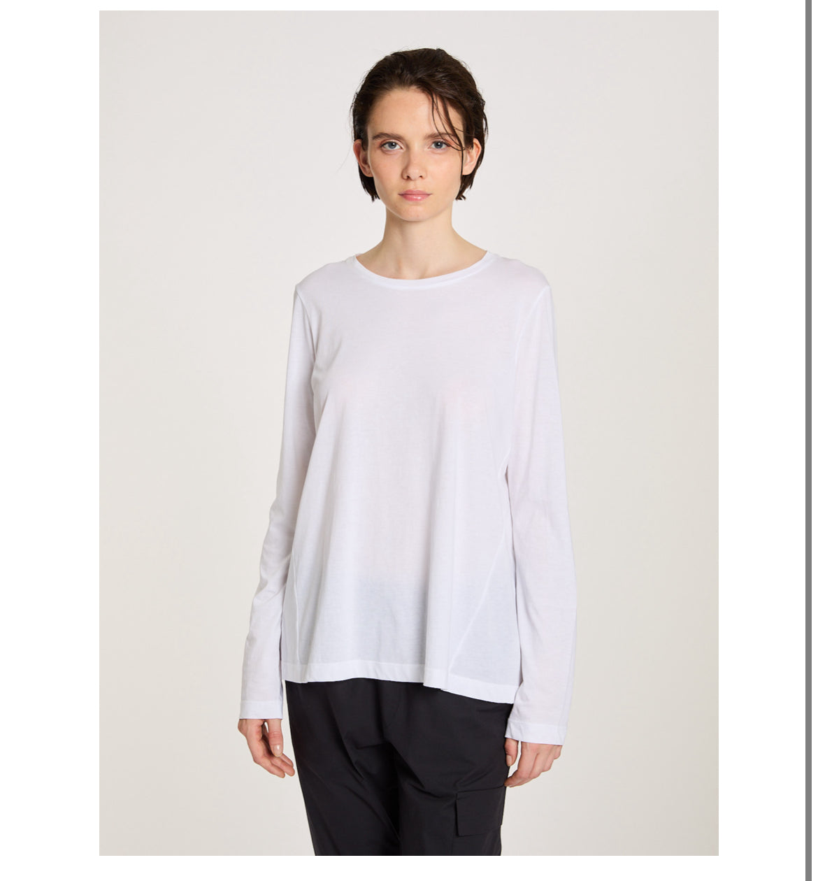 Lis Lareida Temin Long Sleeve Tee in White - SKULPT Dublin