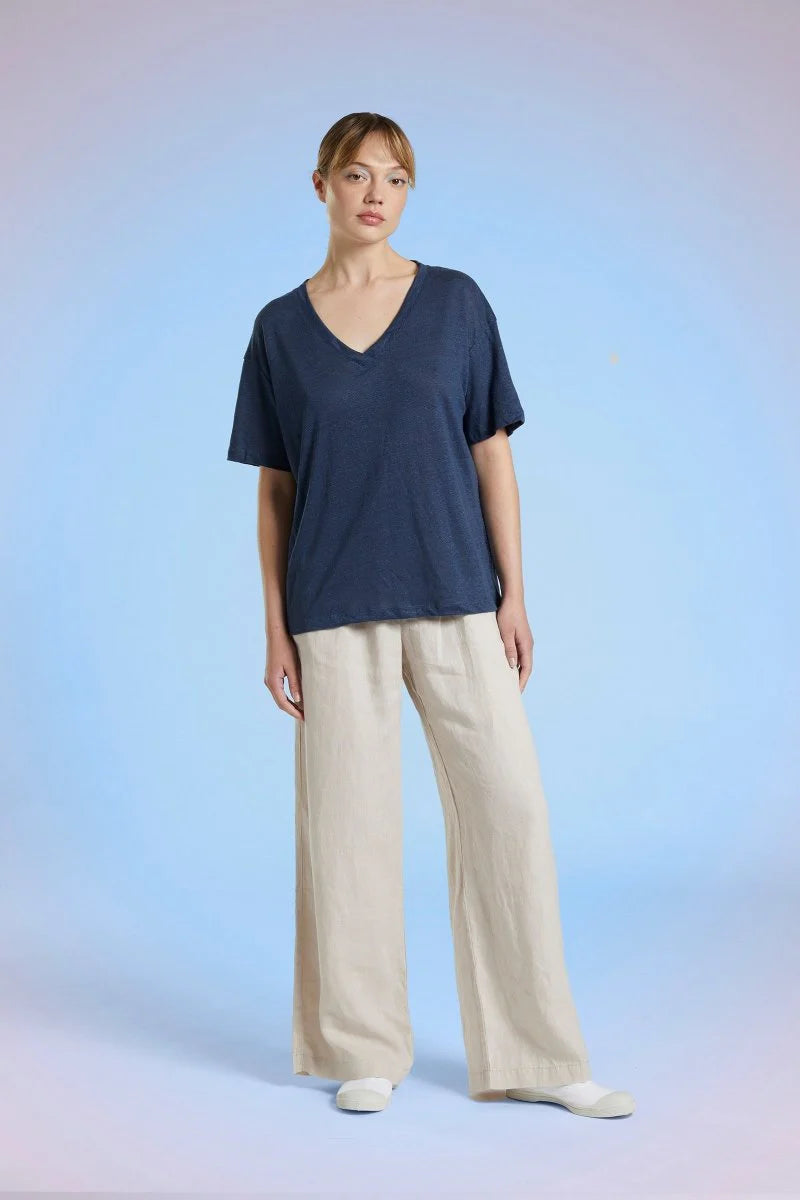 Mat de Misaine V Neck Short Sleeve Tee in Indigo - SKULPT Dublin
