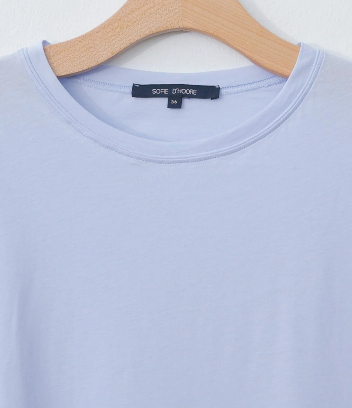 Sofie D'Hoore Fitted Short Sleeve Tee in Black - SKULPT Dublin