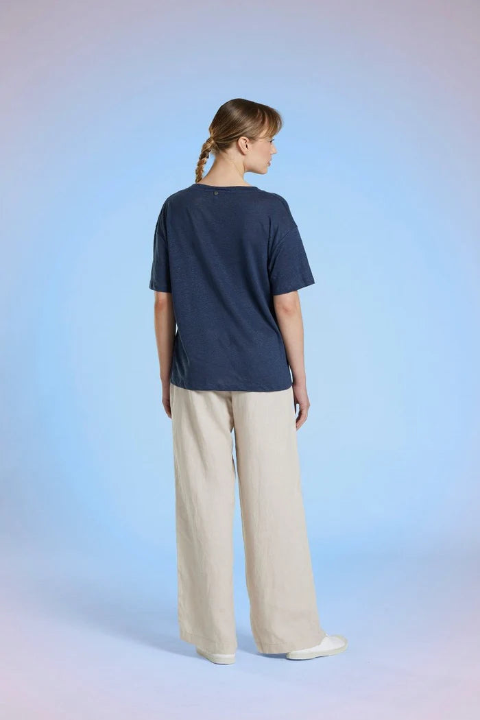 Mat de Misaine V Neck Short Sleeve Tee in Indigo - SKULPT Dublin
