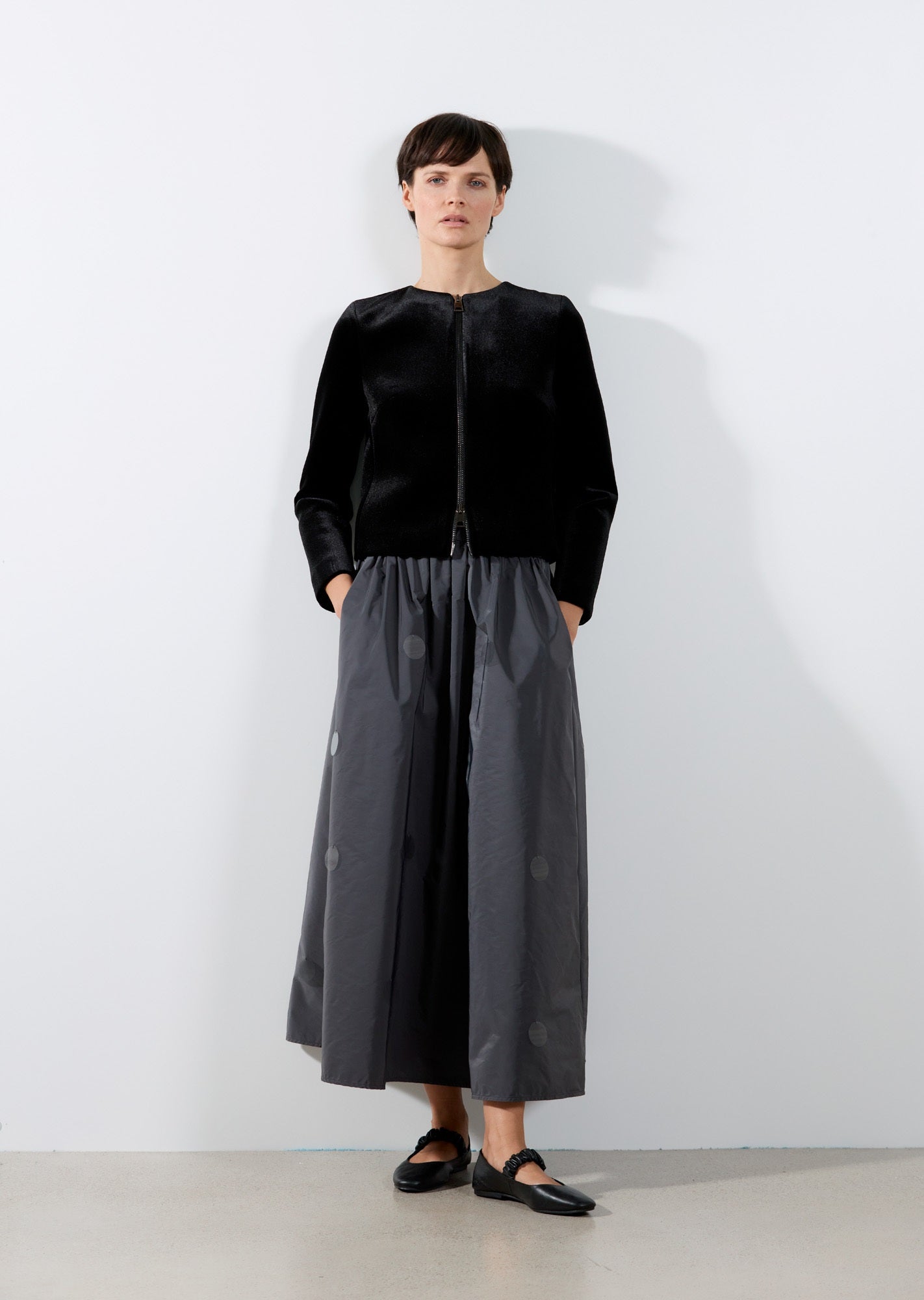 rialto48 Stretch Velvet Jacket in Black
