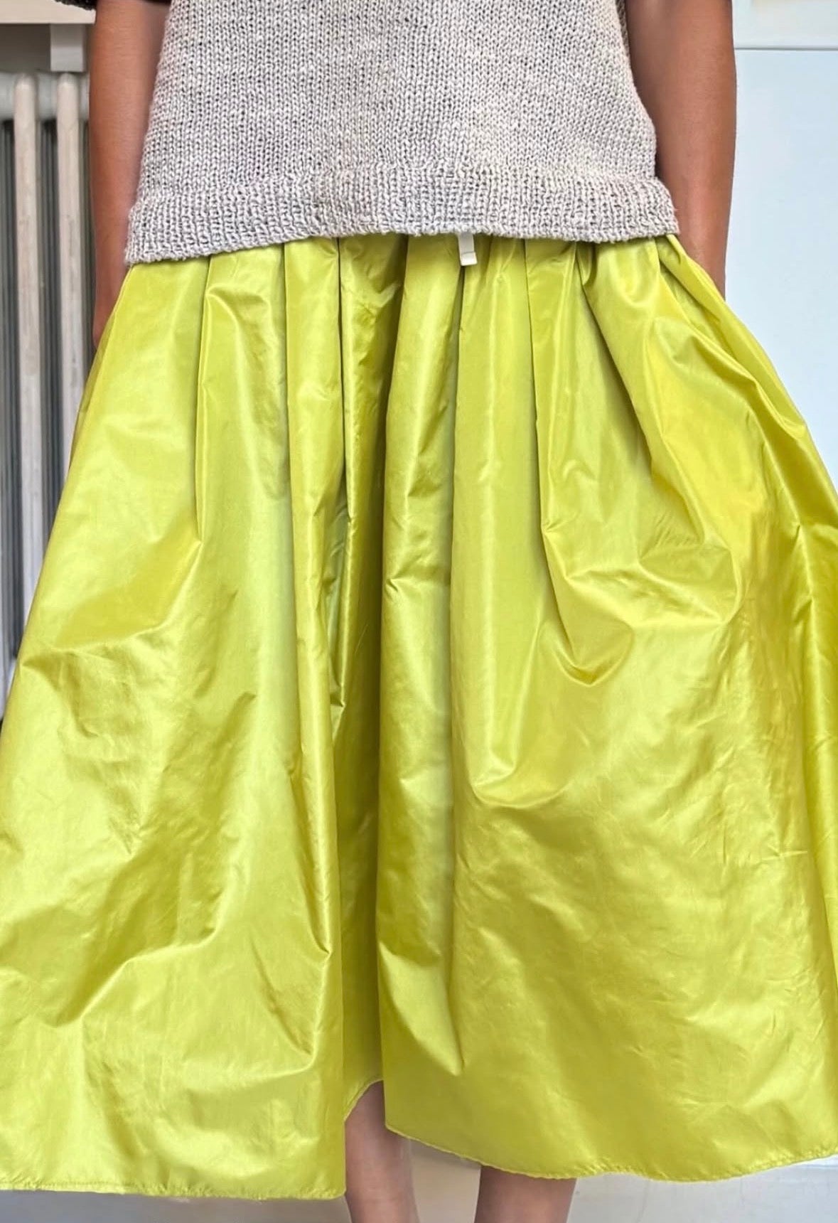 Nitto Taffteta Skirt in Pistacchio