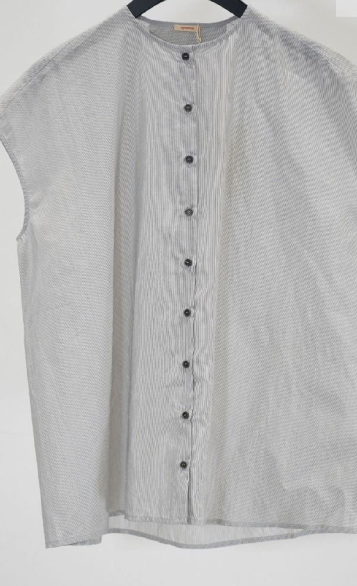 Apuntob Sleeveless Shirt in Chalk - SKULPT Dublin