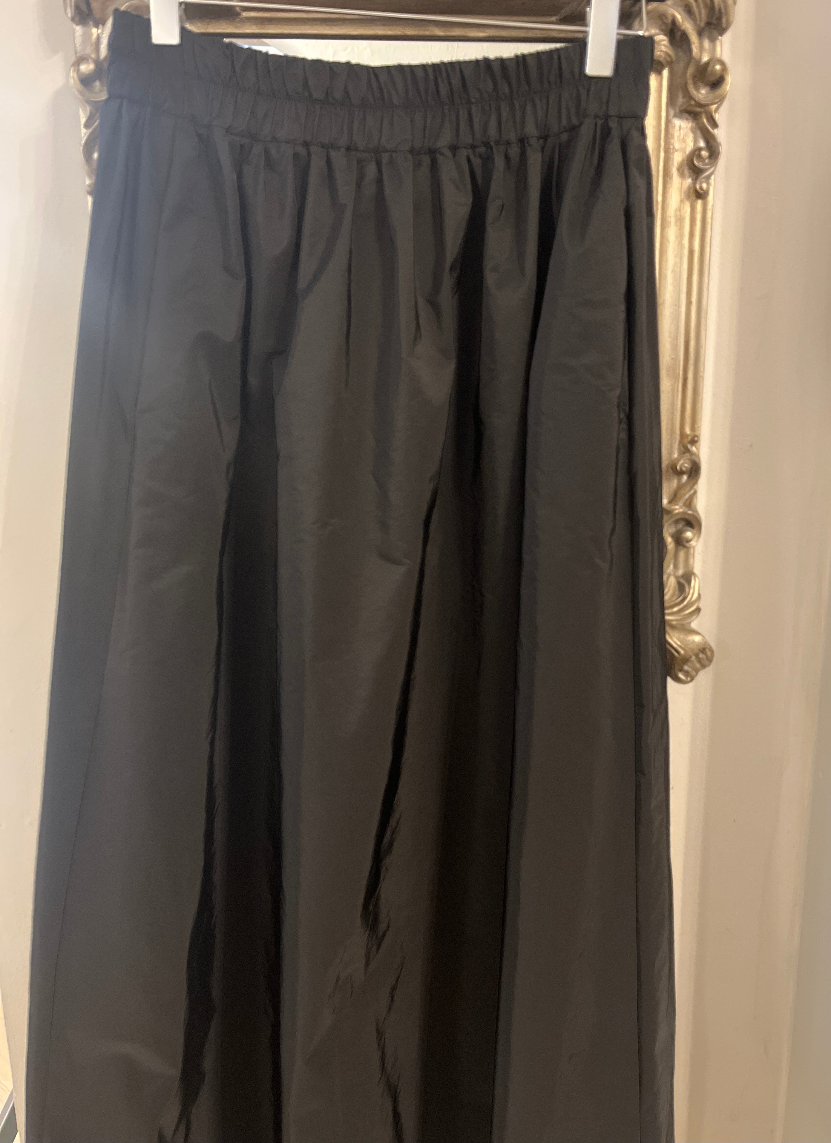 rialto48 Skirt in Black - SKULPT Dublin