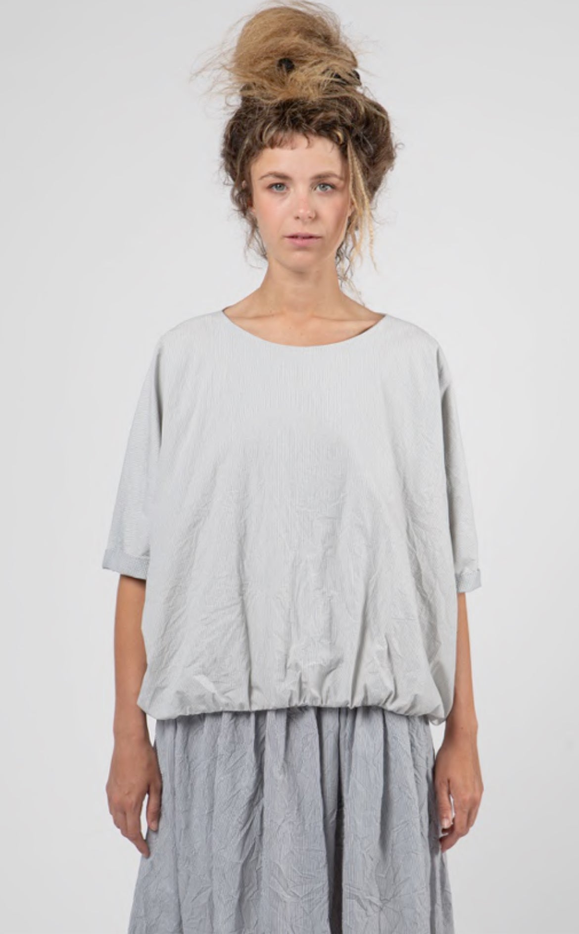 Apuntob Short Sleeve Reversible Top in Meringue - SKULPT Dublin