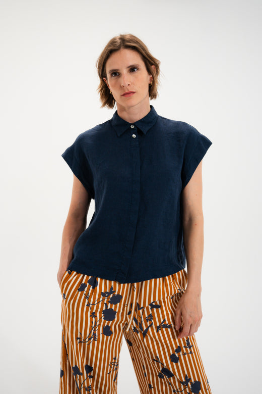 Mat de Misaine Short Sleeve Shirt in Indigo - SKULPT Dublin