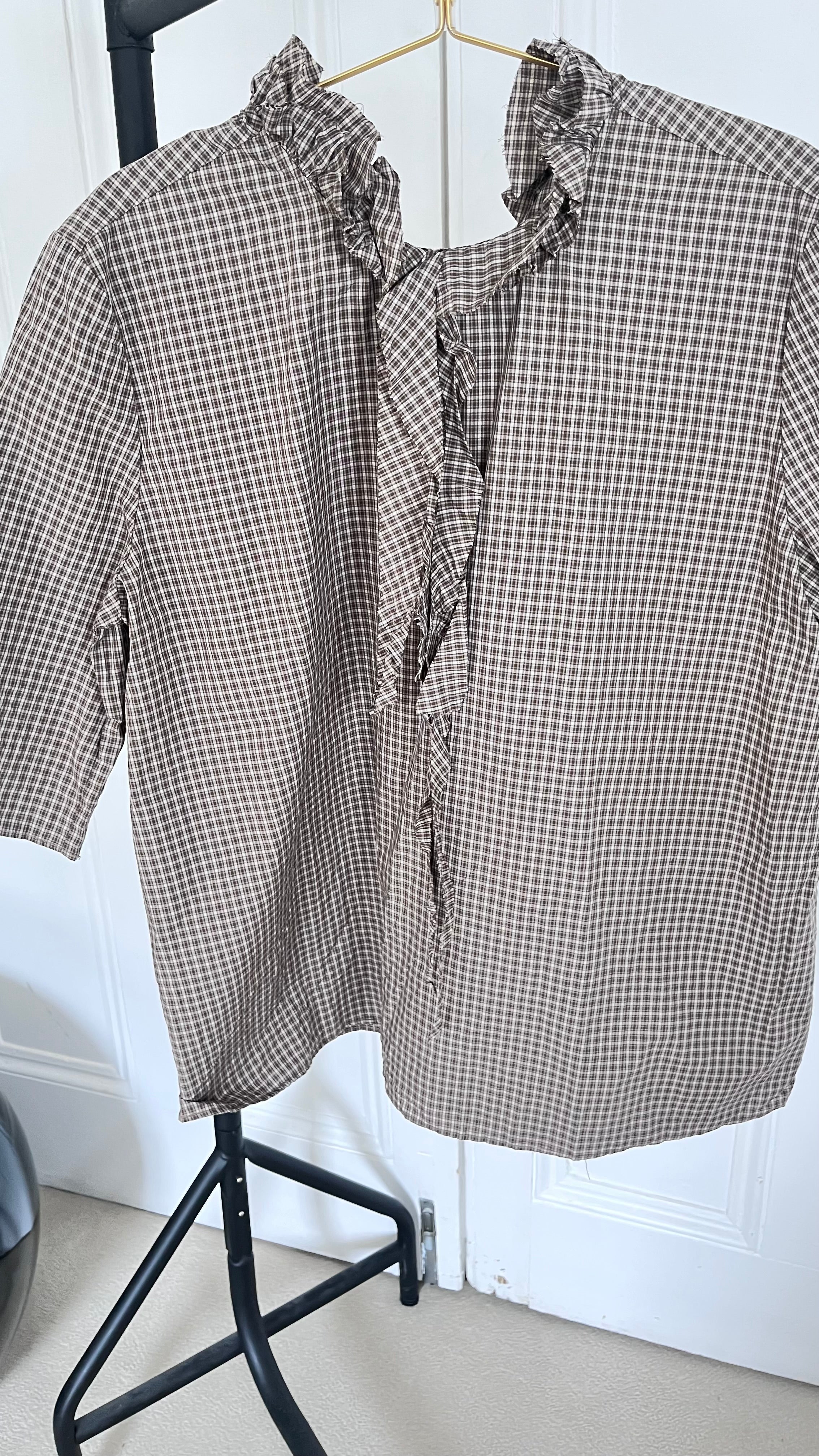 Apuntob Short Sleeve Ruffle Top in Forest - SKULPT Dublin