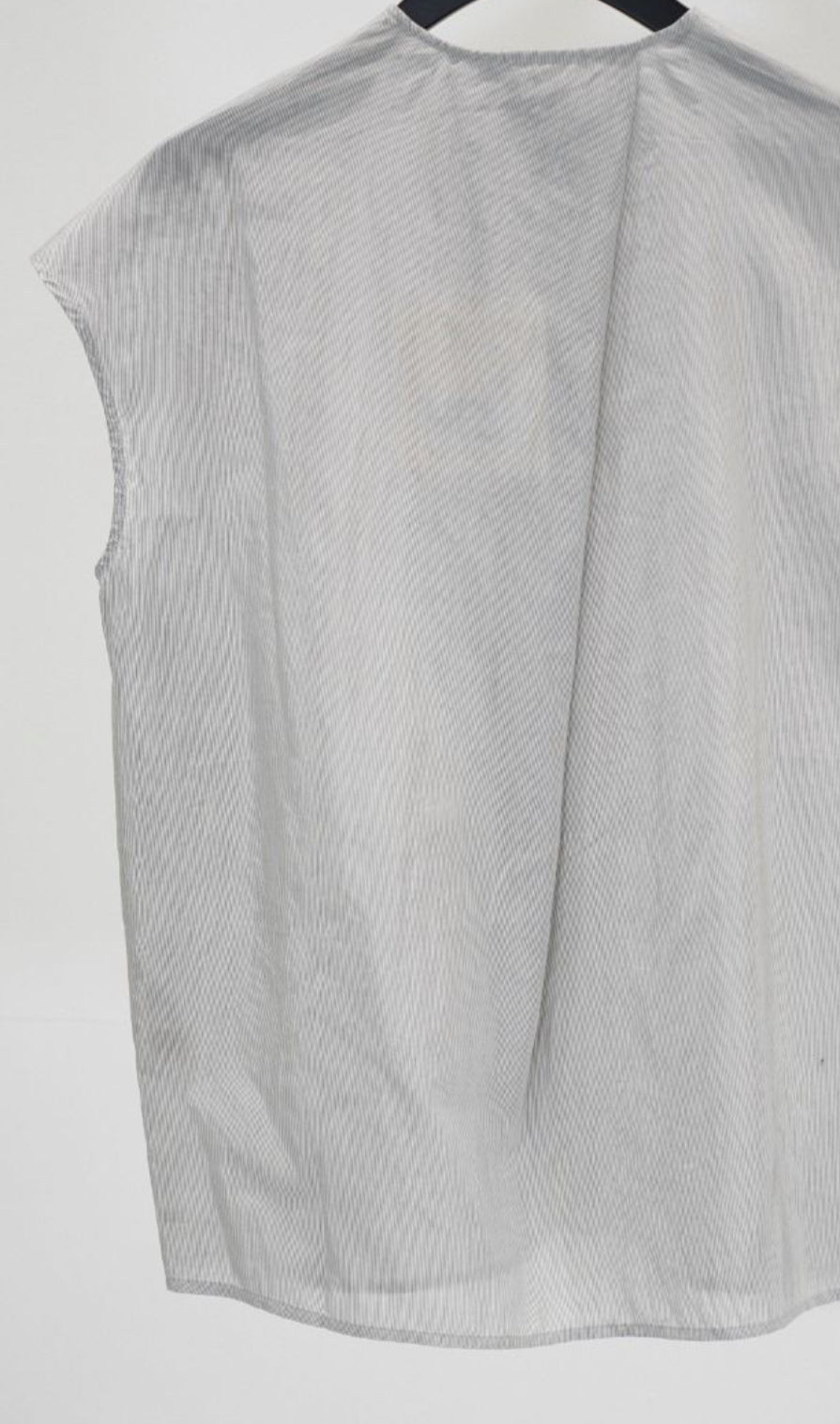 Apuntob Sleeveless Shirt in Chalk - SKULPT Dublin
