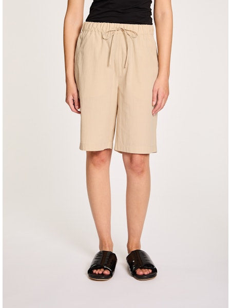 Lis Lareida Lulu Shorts in Chalk - SKULPT Dublin
