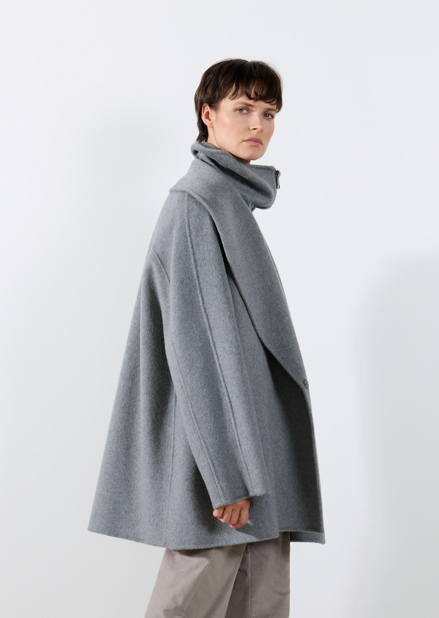 Rialto48 Double Layer Wool Coat in Anthracite