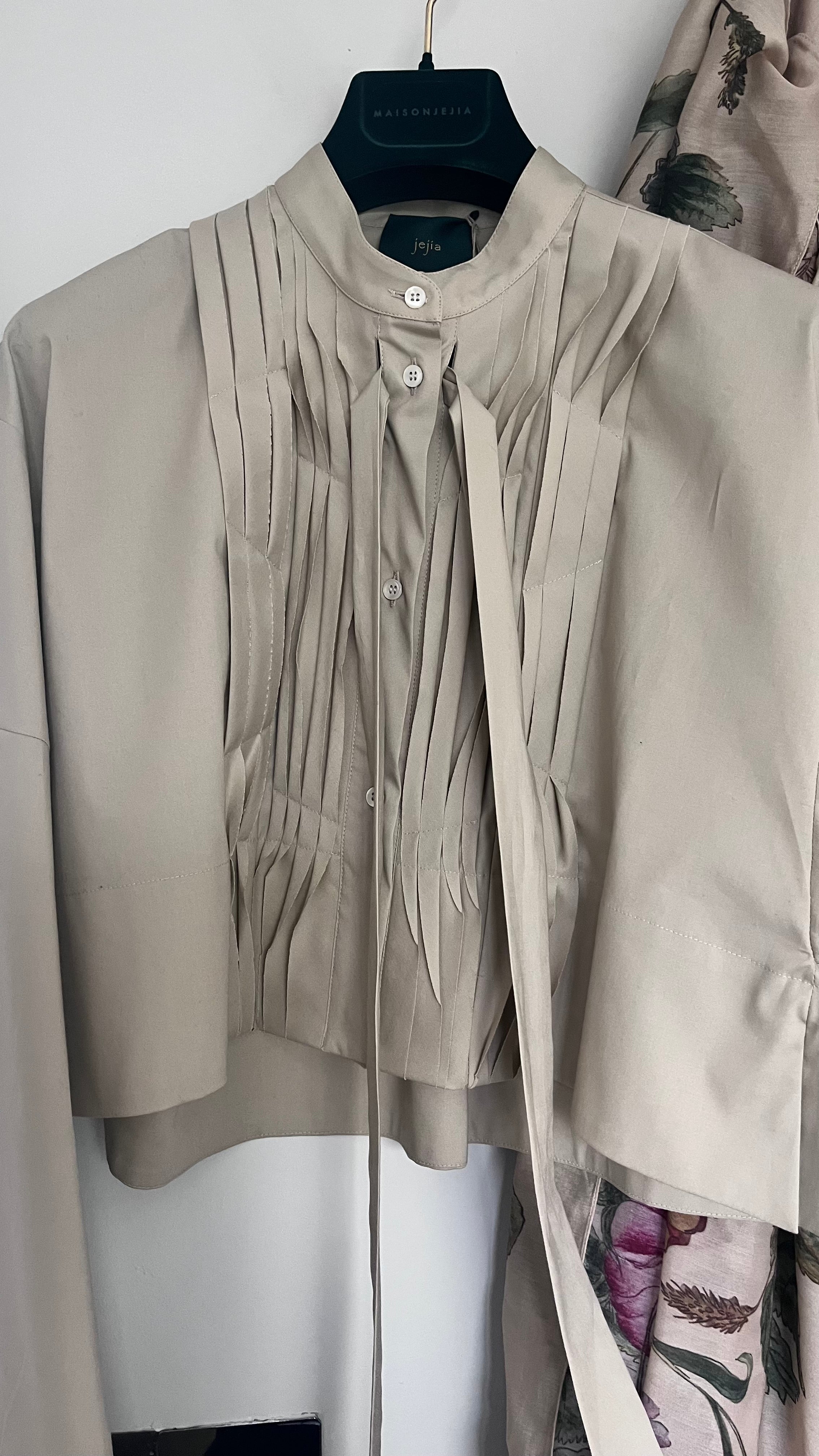 Jejia Crop Shirt - SKULPT Dublin
