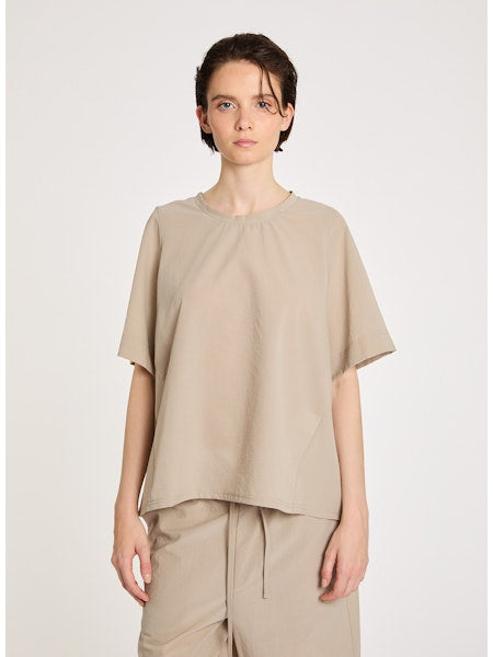 Lis Lareida Athleisure Short Sleeve Tee in Taupe - SKULPT Dublin