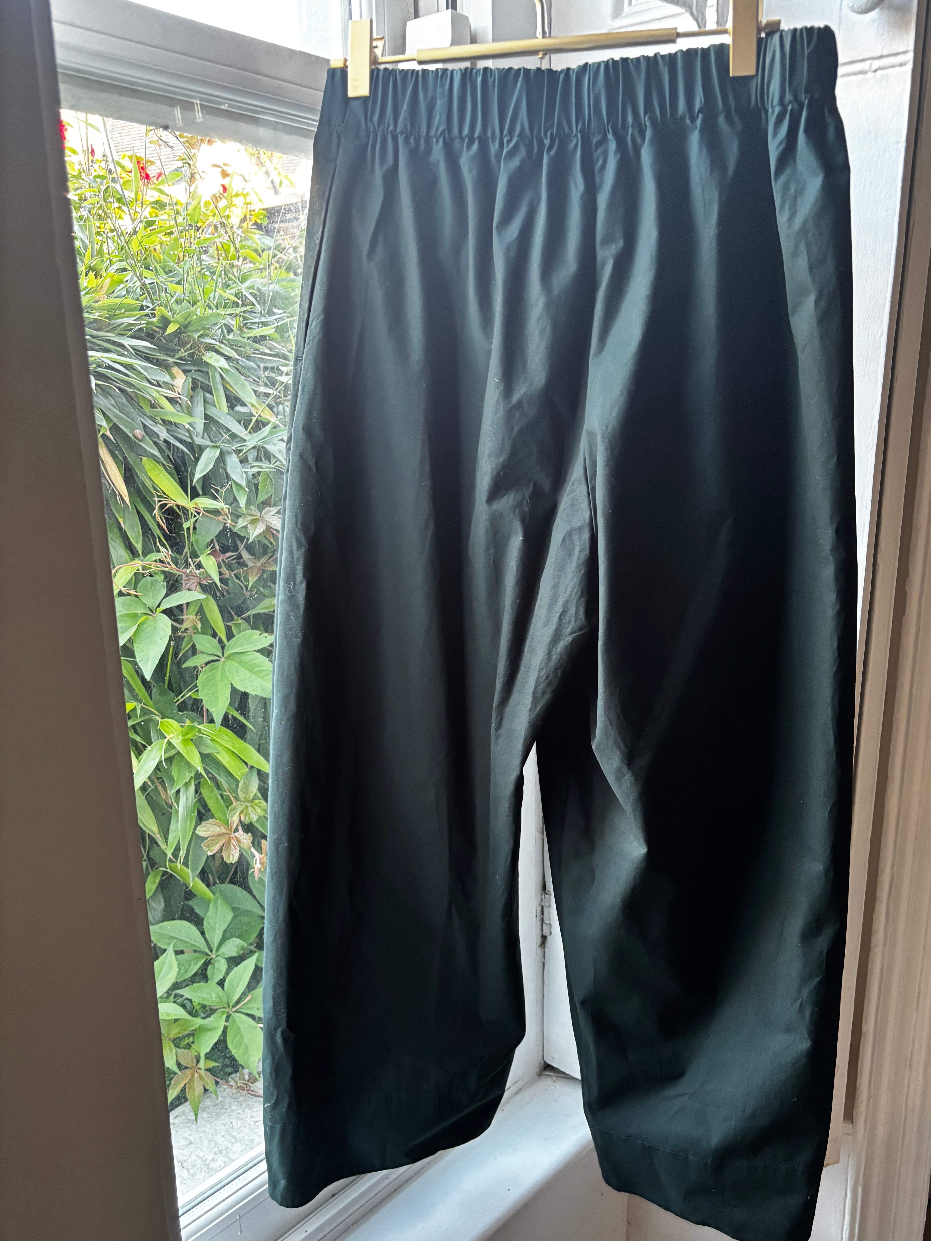 Apuntob Trousers in Bottle Green - SKULPT Dublin