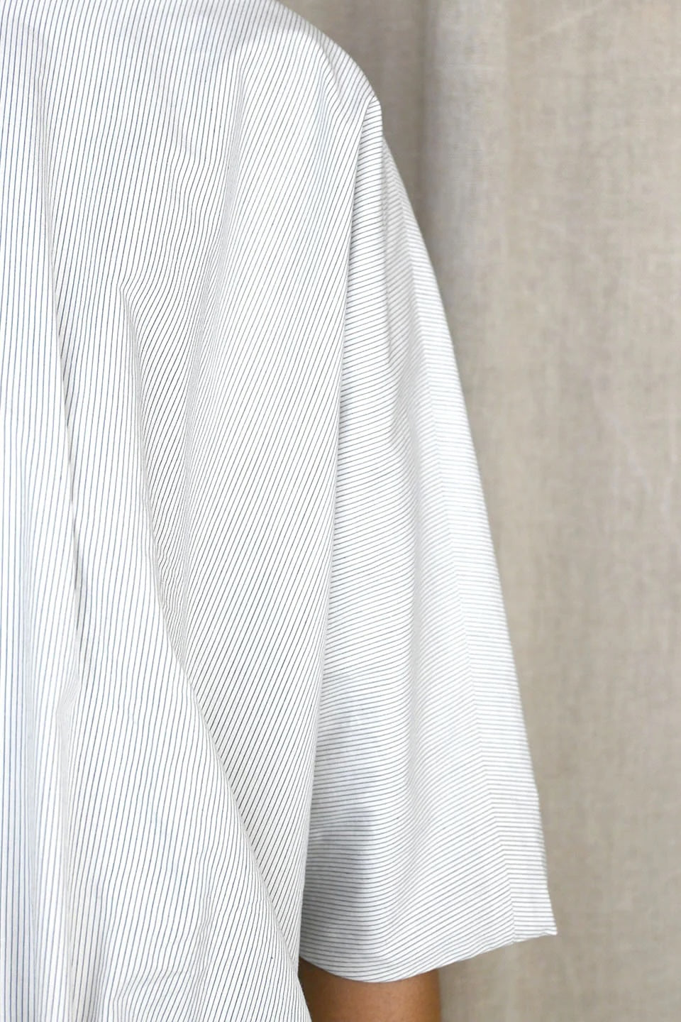 Apuntob Short Sleeve Reversible Top in Meringue - SKULPT Dublin