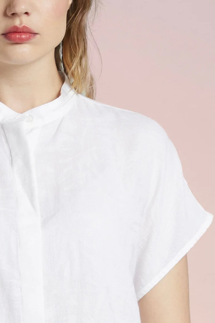 Mat de Misaine Linen Embossed White Shirt - SKULPT Dublin