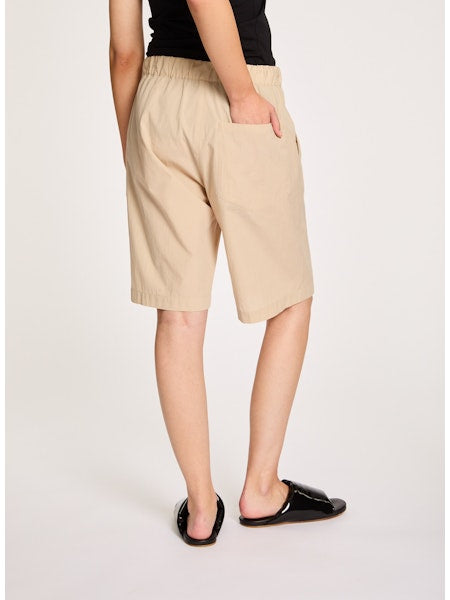 Lis Lareida Lulu Shorts in Chalk - SKULPT Dublin
