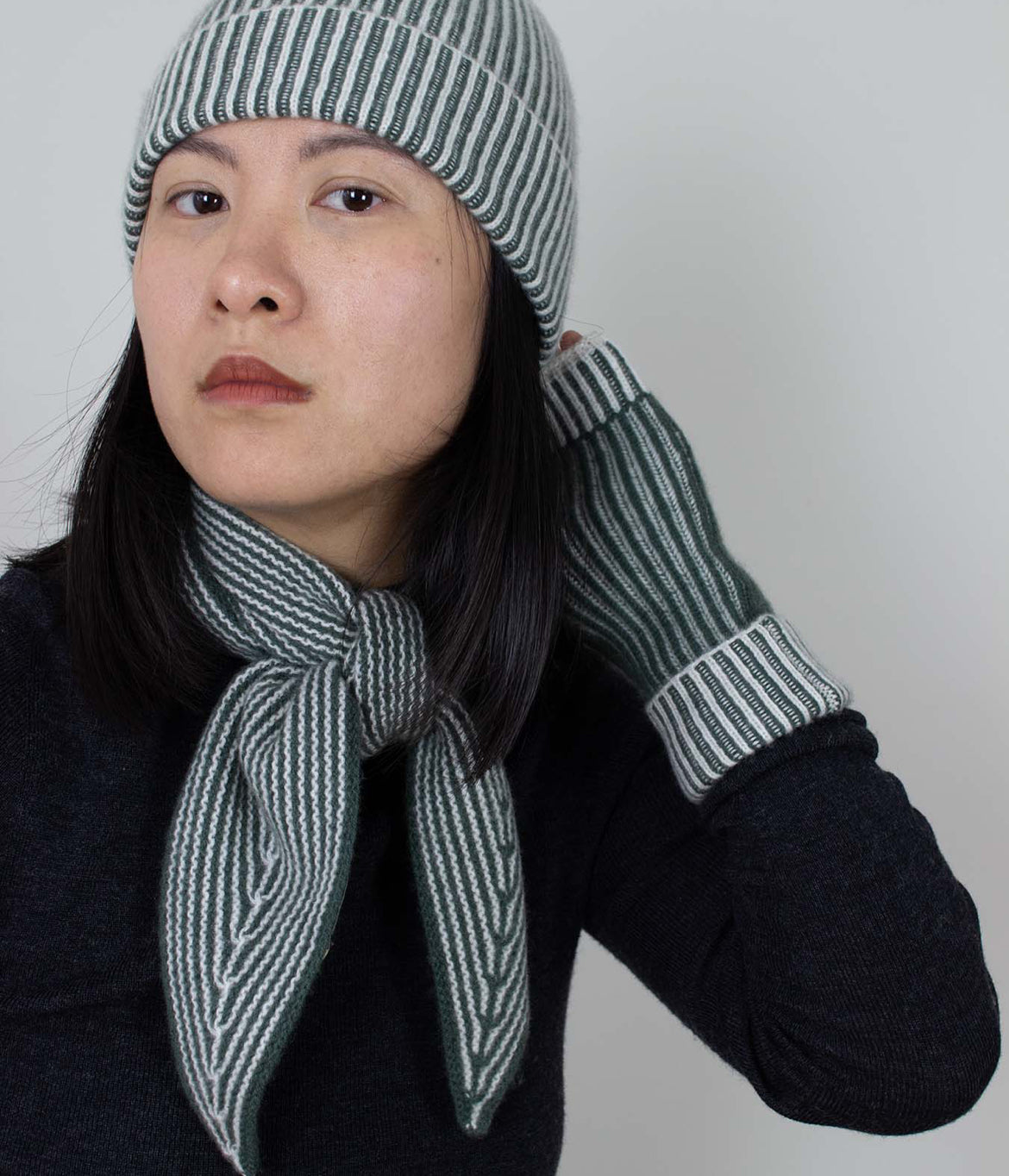 Oats & Rice Cashmere Rib Scarf Green