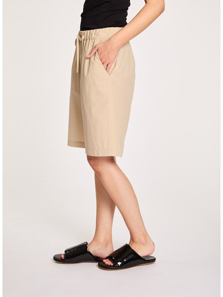 Lis Lareida Lulu Shorts in Chalk - SKULPT Dublin