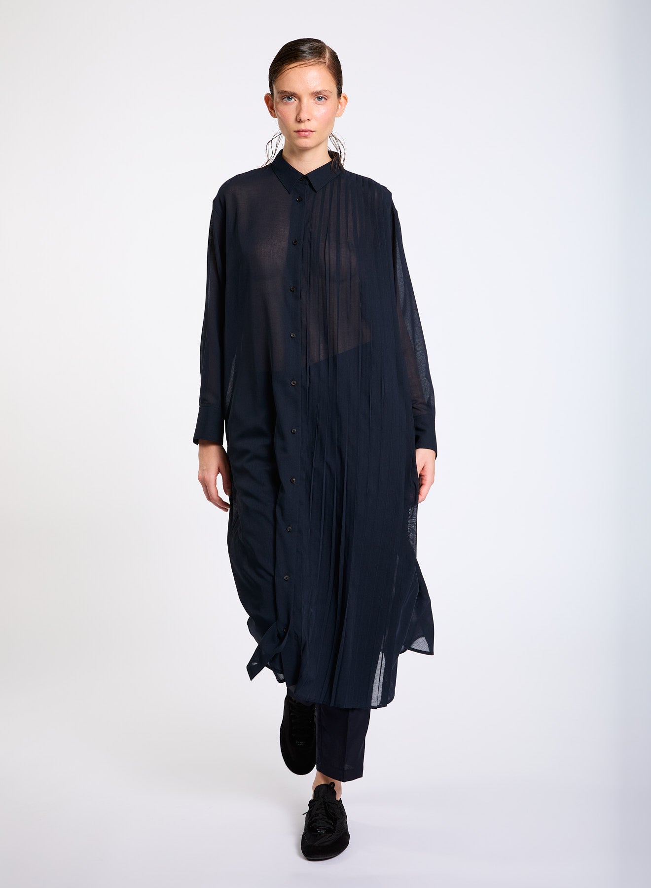 Lis Lareida Wool Suit in Dark Navy - SKULPT Dublin