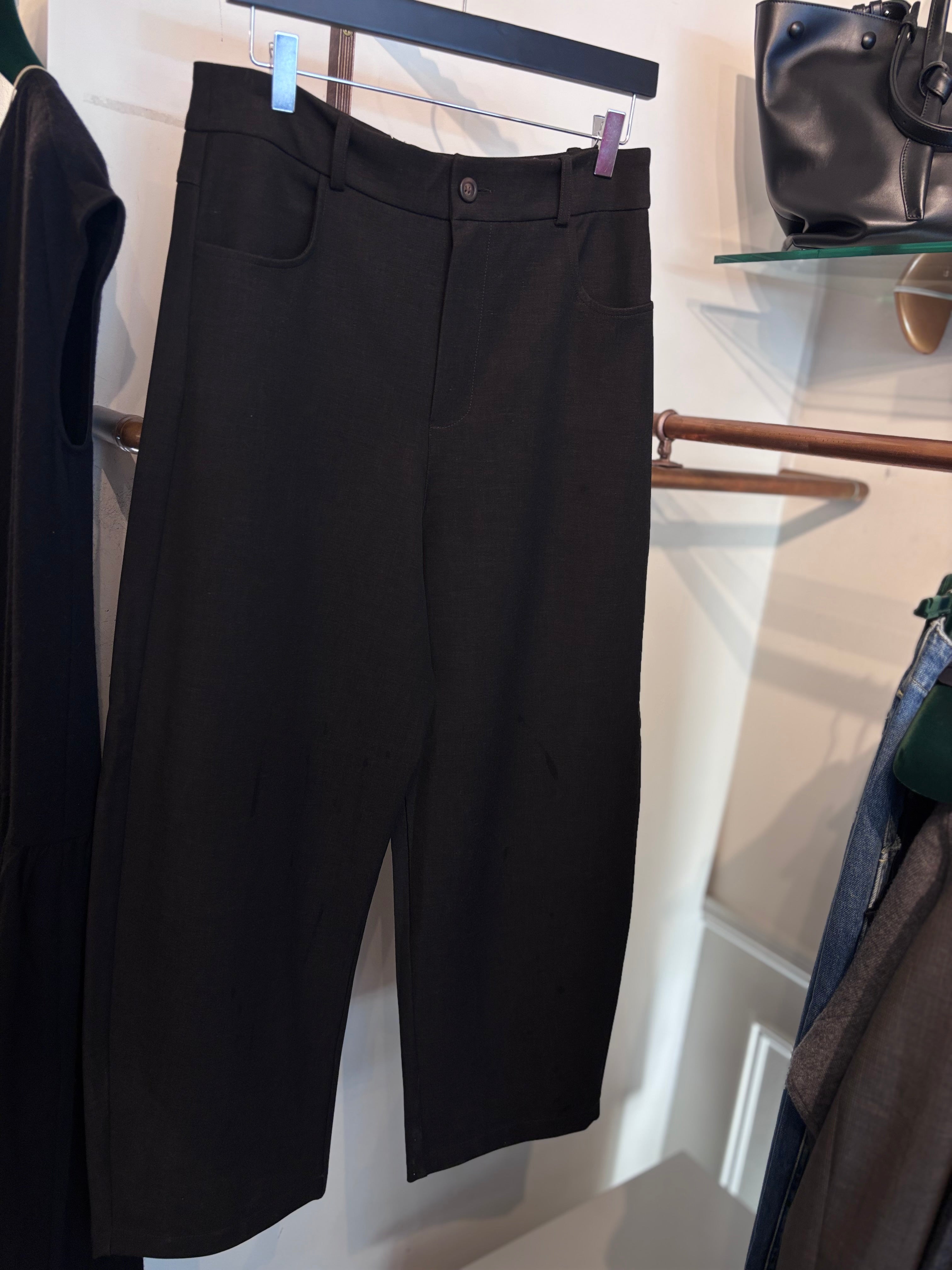 Tot-Hom Barrel Leg Trousers in Chocolate - SKULPT Dublin