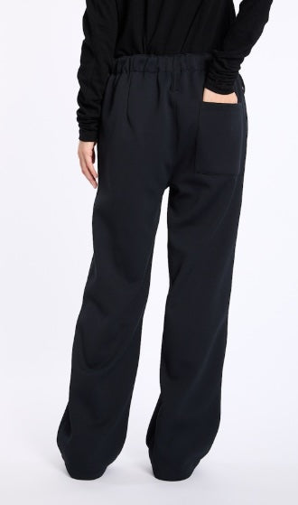 Lis Lareida Straight Leg Scuba Pants in Black - SKULPT Dublin