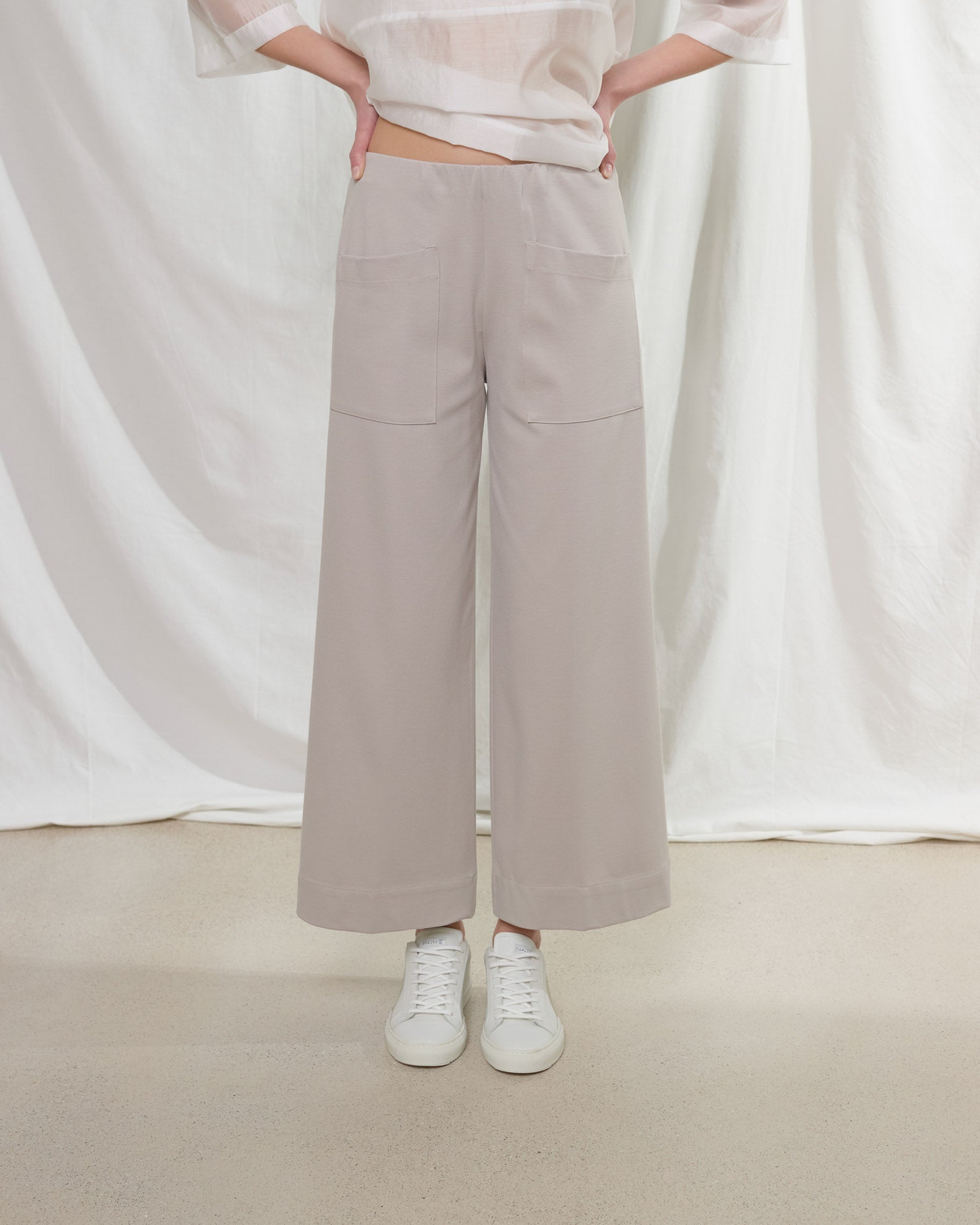rialto48 Wide Leg Stretch Trousers in Navy - SKULPT Dublin