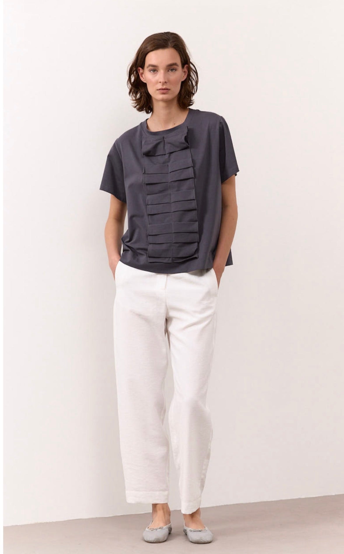 rialto48 Short Sleeve Ruffle Top in Lavendar Grey - SKULPT Dublin