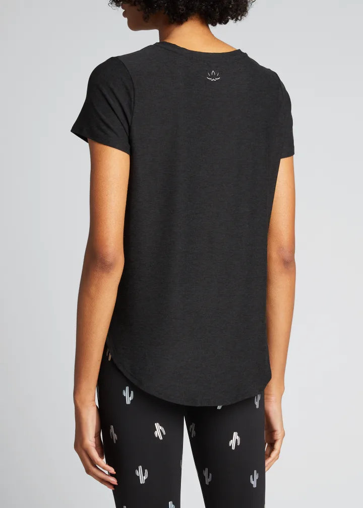 Beyond Yoga Short Sleeve Tee in Darkest Night - SKULPT Dublin