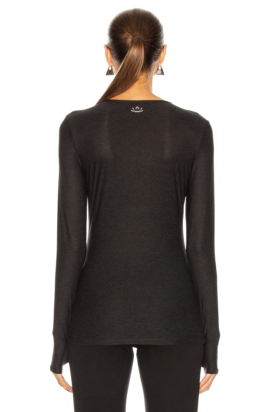 Beyond Yoga Classic Long Sleeve Top in Darkest Night - SKULPT Dublin