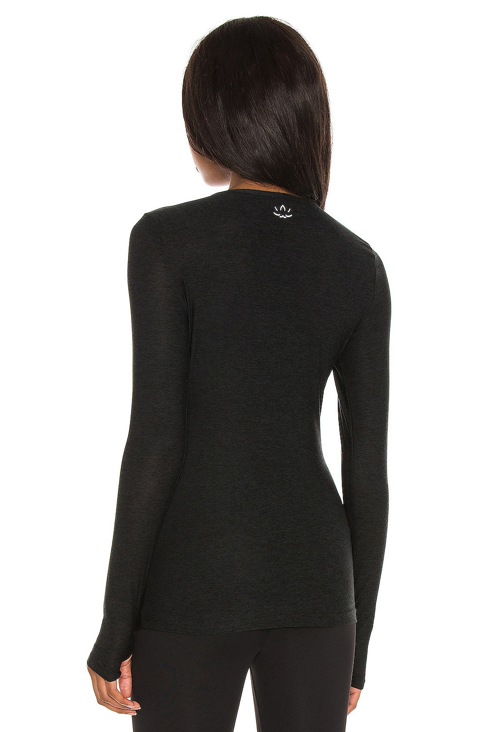 Beyond Yoga Classic Long Sleeve Top in Darkest Night - SKULPT Dublin