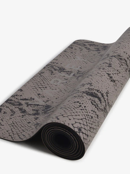 Varley Heights Print Yoga Mat in Bronze Viper