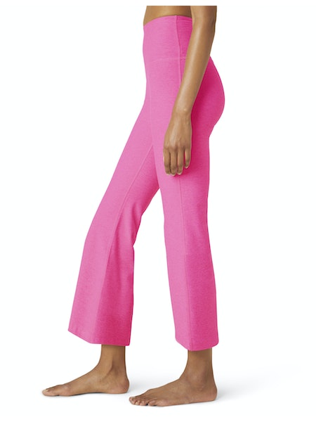 Beyond Yoga Crop Flare in Pink - SKULPT Dublin