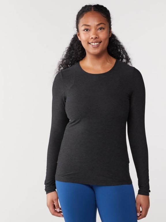 Beyond Yoga Classic Long Sleeve Top in Darkest Night - SKULPT Dublin