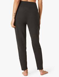 Beyond Yoga Everyday Pants in Darkest Night - SKULPT Dublin