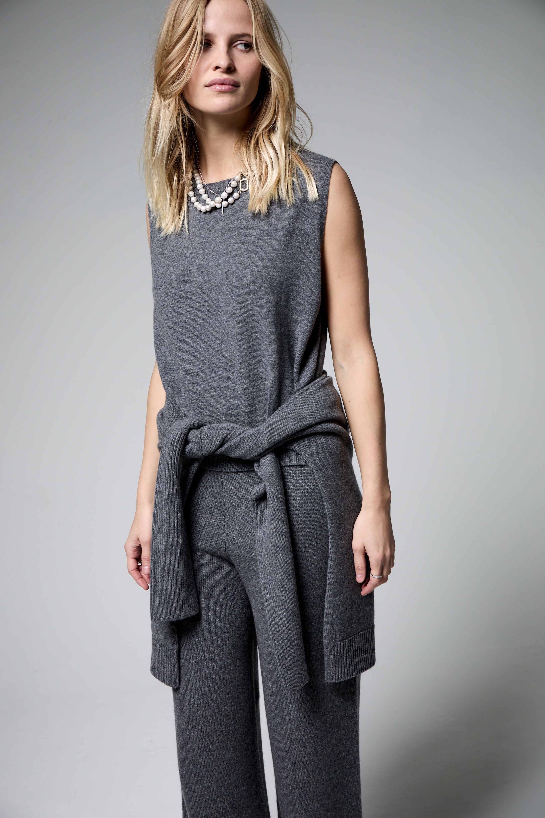 Liya B'x Cashmere Sleeveless Top - SKULPT Dublin