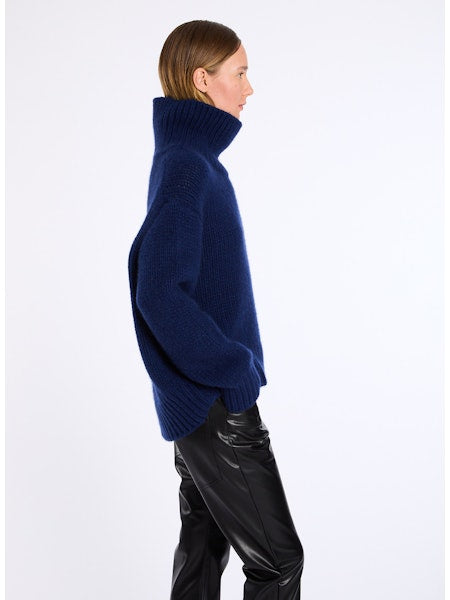 Lis Lareida Chunky Knit Cashmere Jumper in Grey - SKULPT Dublin
