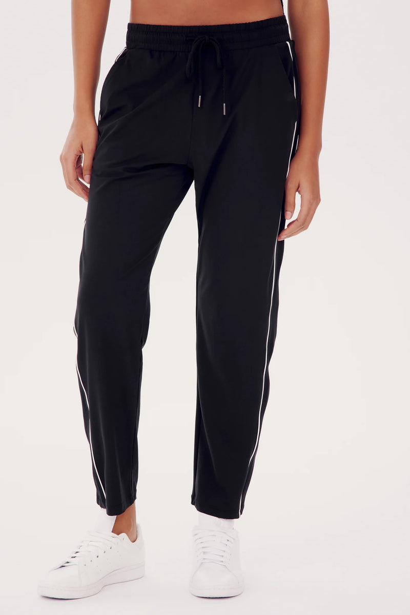 Splits59 Lucy Rigor Taper Leg Jogger Black - SKULPT Dublin