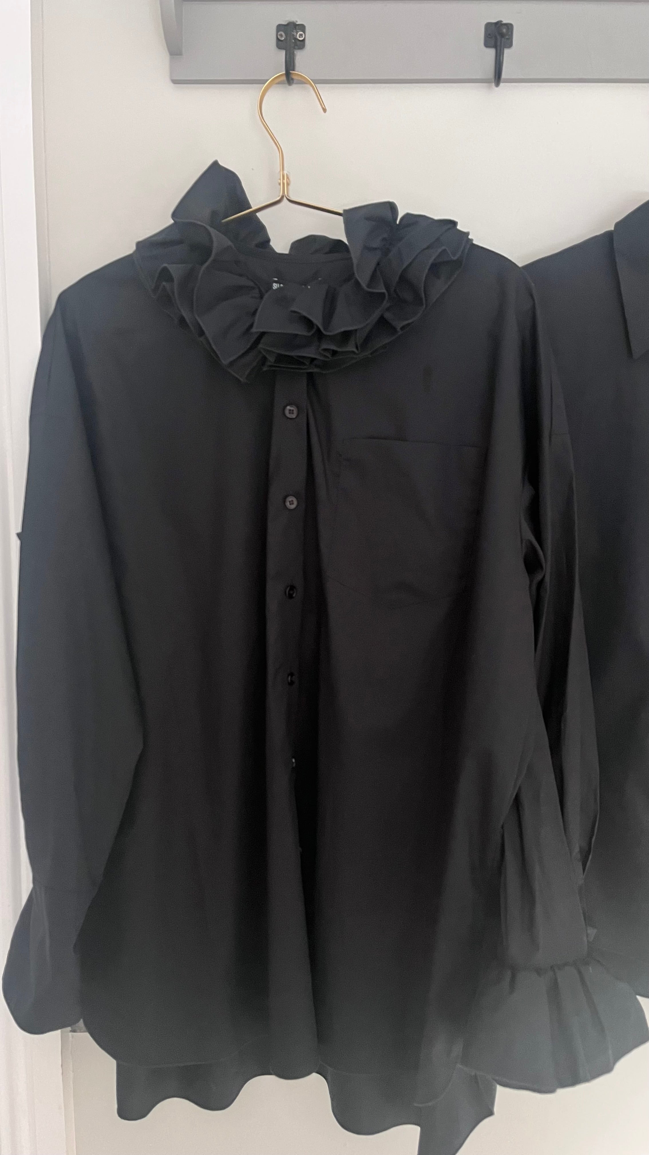 Susanne Bommer Frill Collar Shirt in Black - SKULPT Dublin