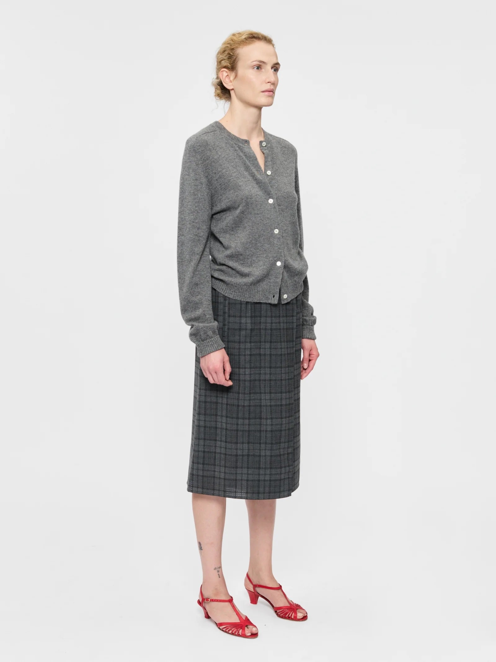 6397 City Shorts in Grey Plaid - SKULPT Dublin