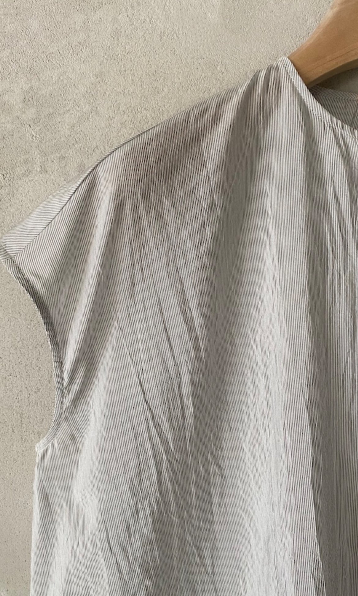 Apuntob Sleeveless Shirt in Chalk - SKULPT Dublin