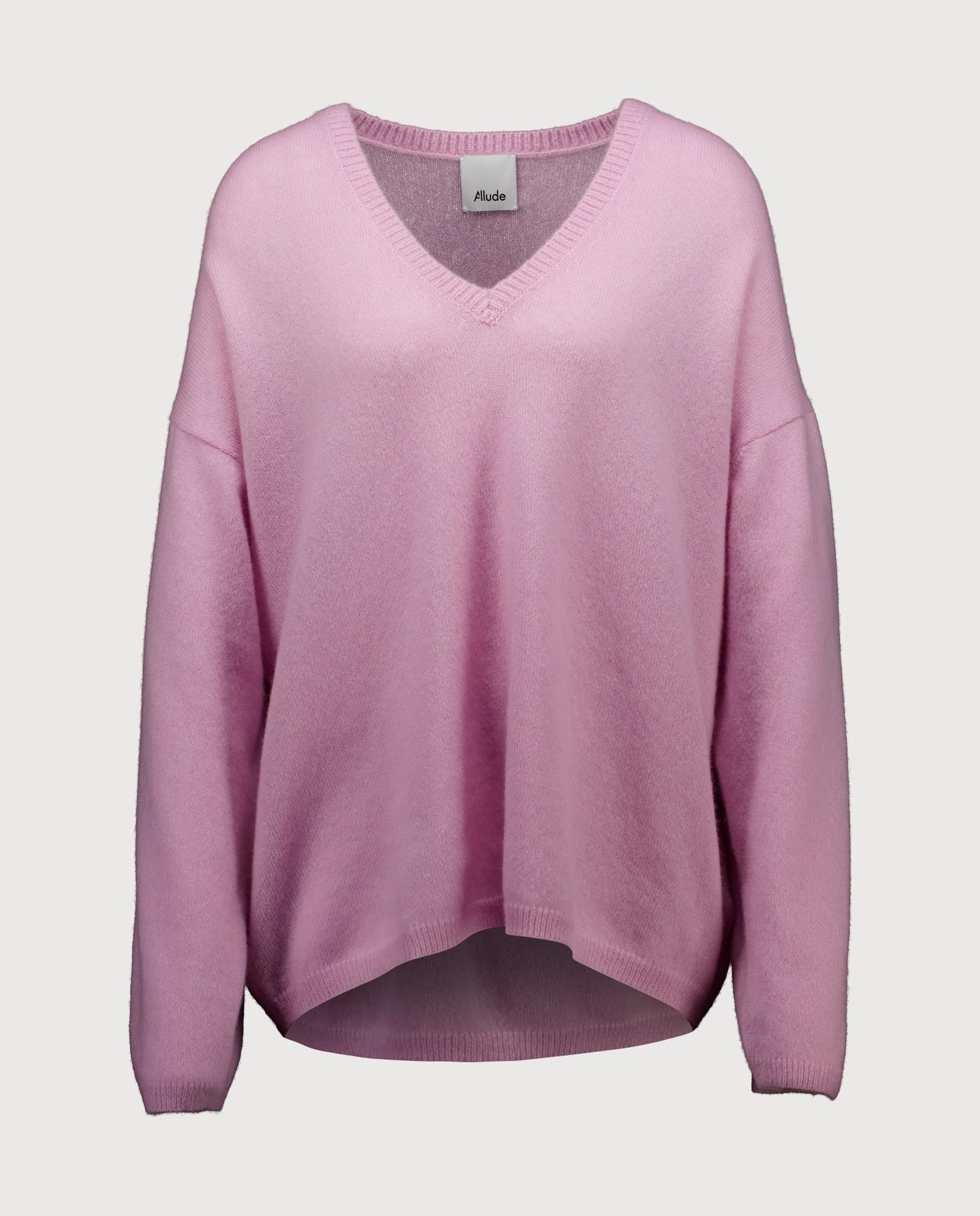 Allude V Cashmere and Silk Jumper in Beige - SKULPT Dublin