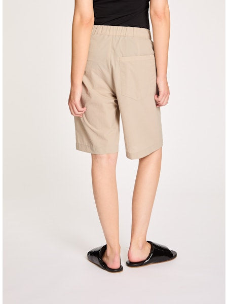 Lis Lareida Athleisure Shorts in Light Taupe - SKULPT Dublin