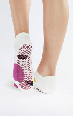 Pointe Studio Strap Grip Socks - Non Toed - SKULPT Dublin
