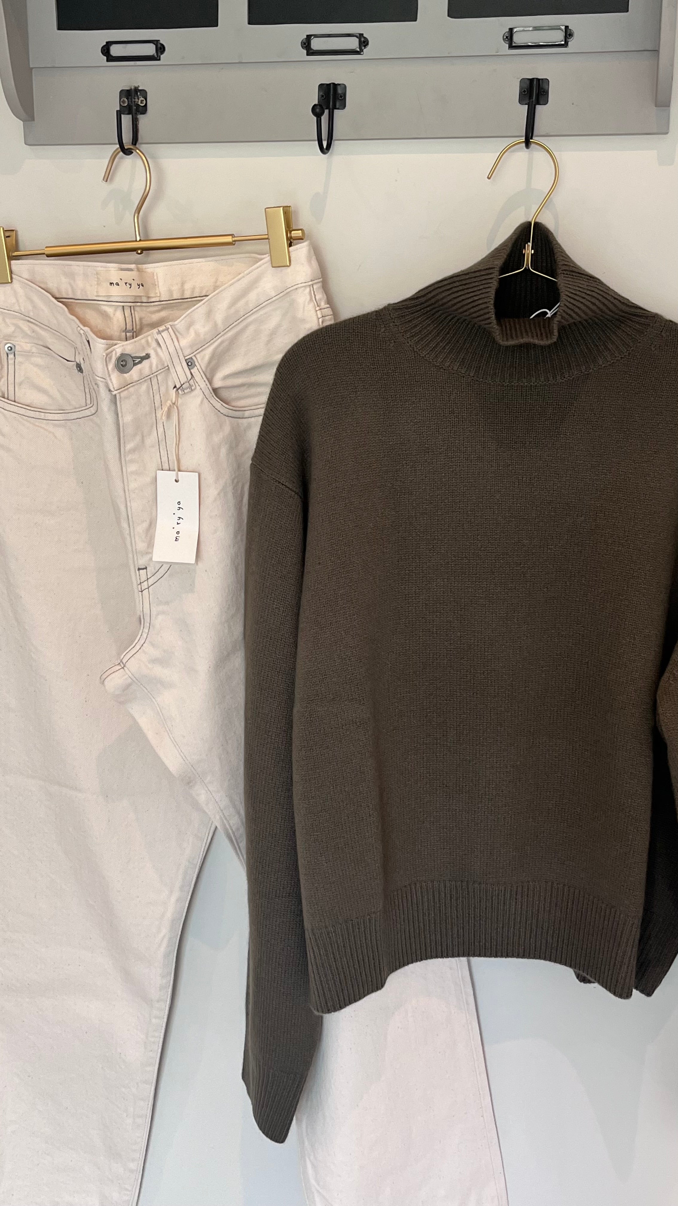 Sofie D'Hoore Cashmere Jumper in Khaki - SKULPT Dublin