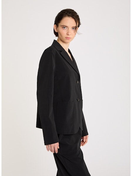 Lis Lareida Athleisure Blazer in Black - SKULPT Dublin