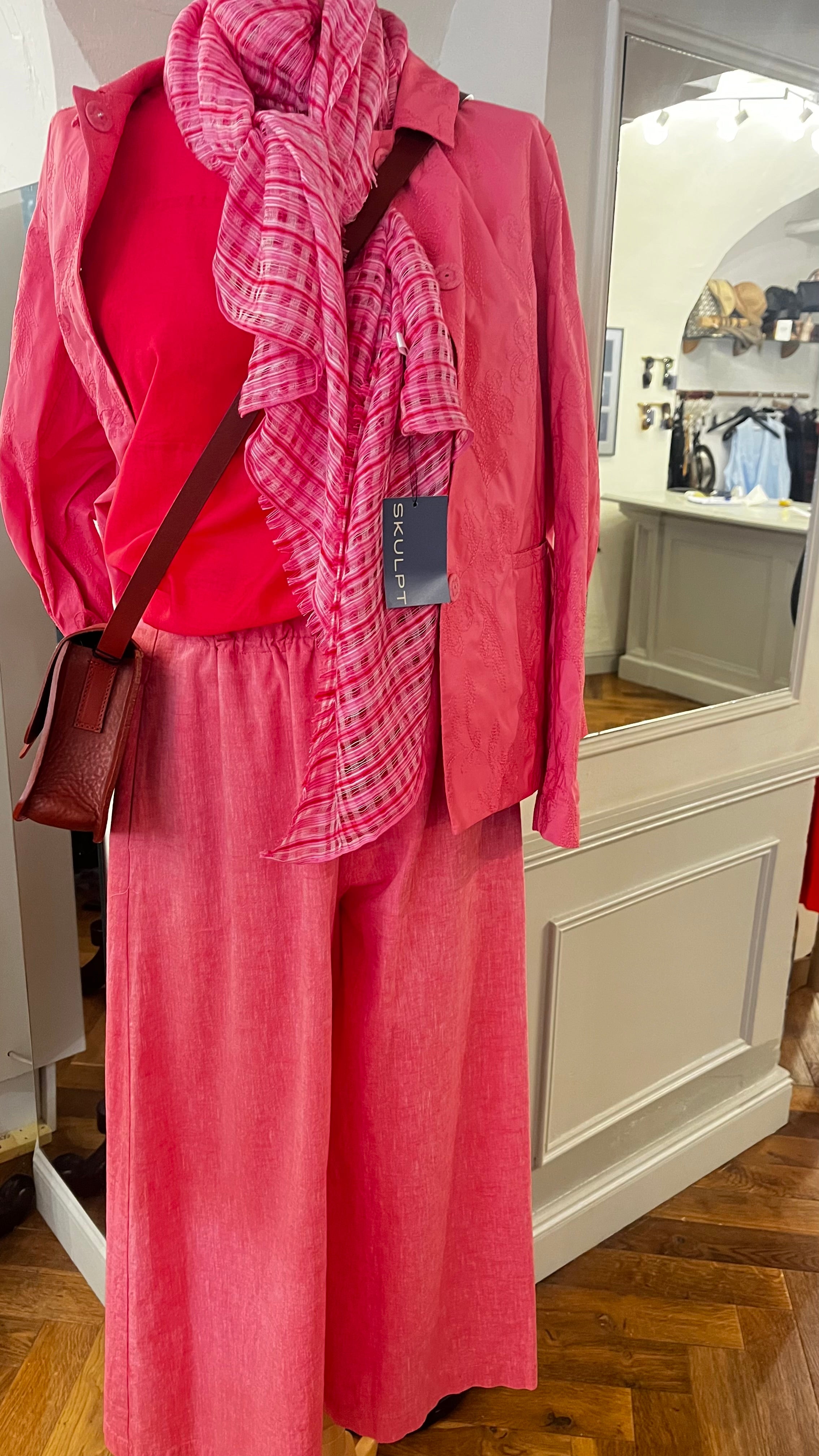 rialto48 Wide Leg Stretch Trousers in Raspberry - SKULPT Dublin