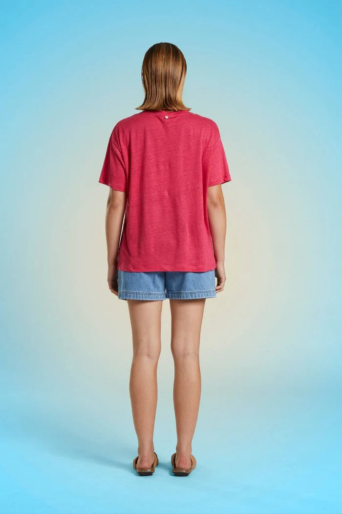 Mat de Misaine V Neck Short Sleeve Tee in Tulip - SKULPT Dublin
