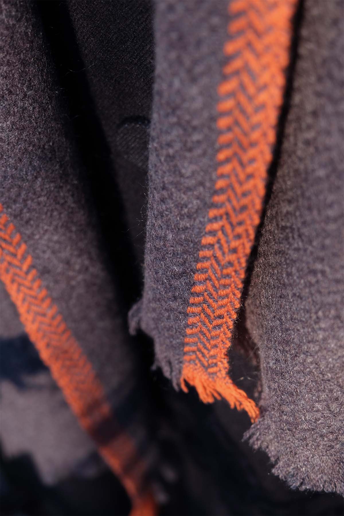 Oats & Rice Herringbone Scarf in Brown