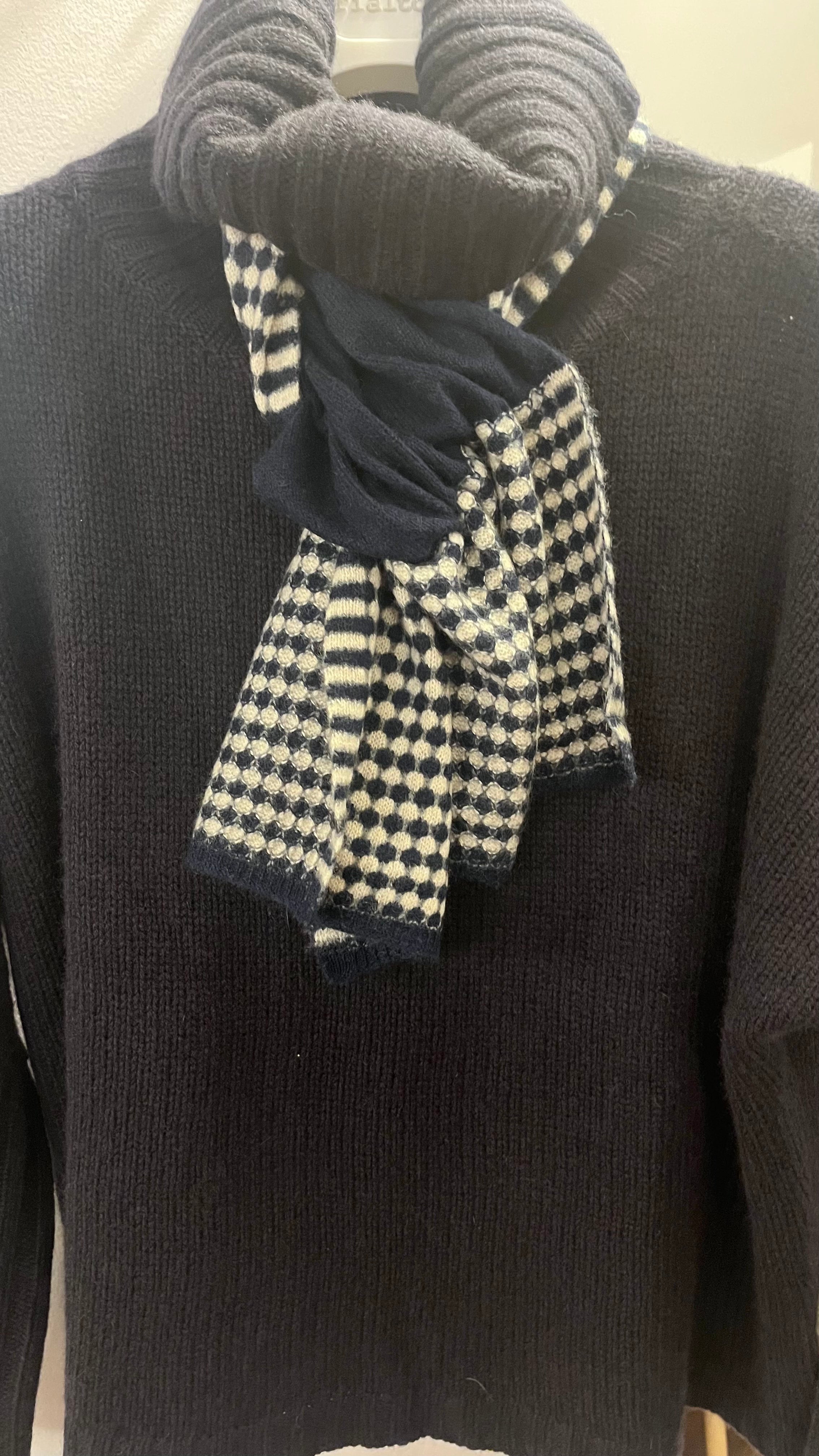 Oats & Rice Keyhole Scarf in Navy - SKULPT Dublin